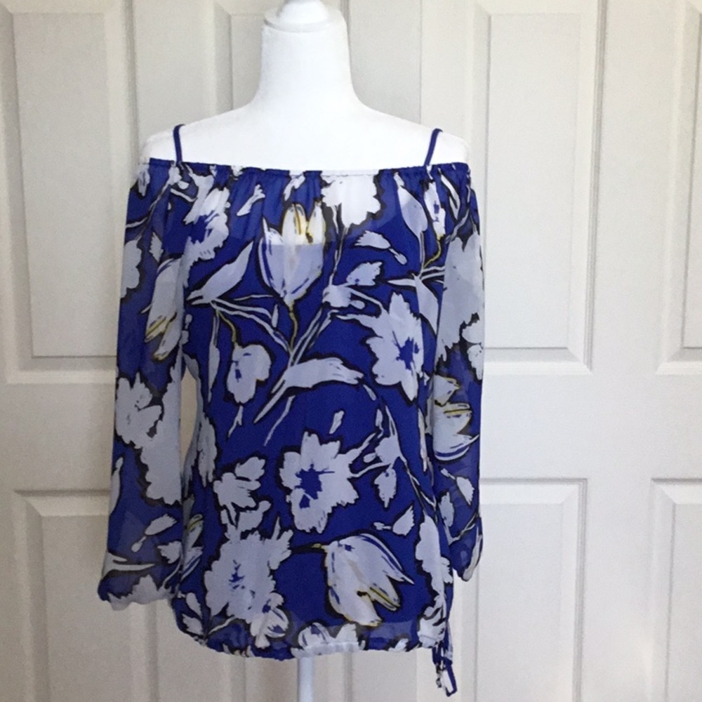 Daisy Fuentes royal floral blouse with coordinating tank top